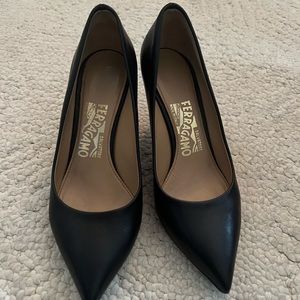 Ferragamo black leather high heel pumps